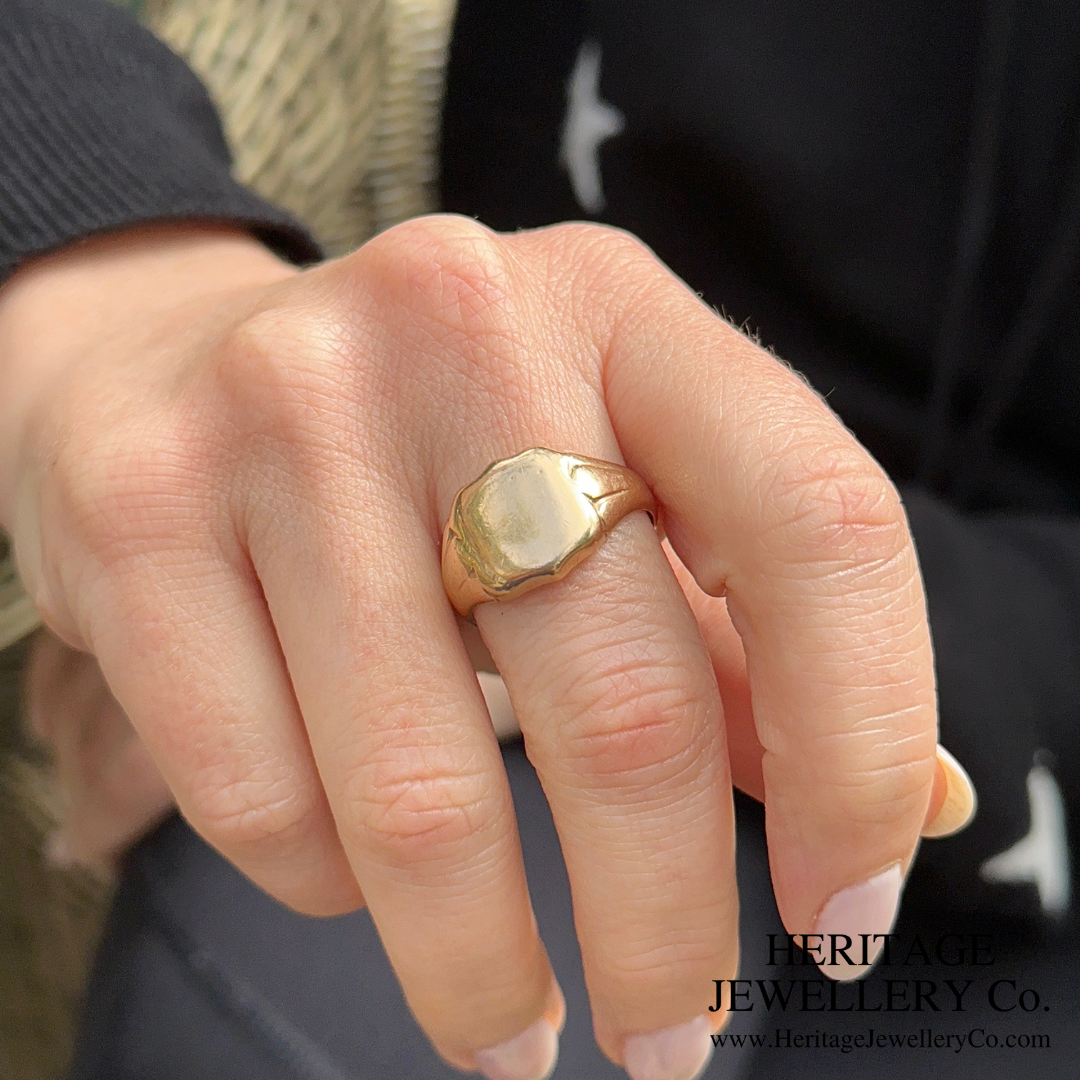 Vintage Gold Signet Ring (9ct Gold)