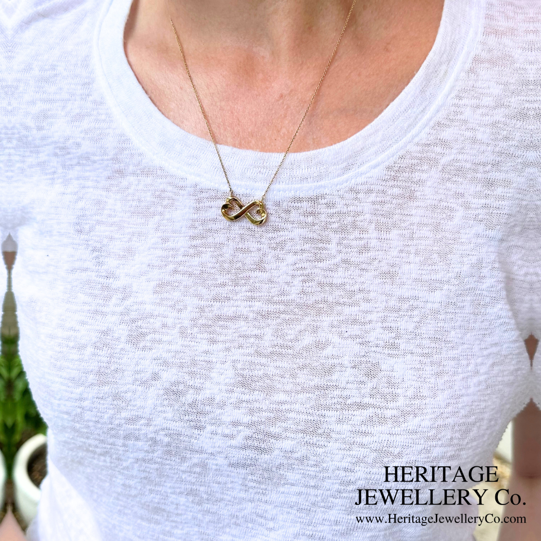 Double loving clearance heart pendant