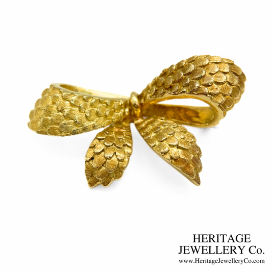 Cartier Textured Bow Brooch (18ct Gold)
