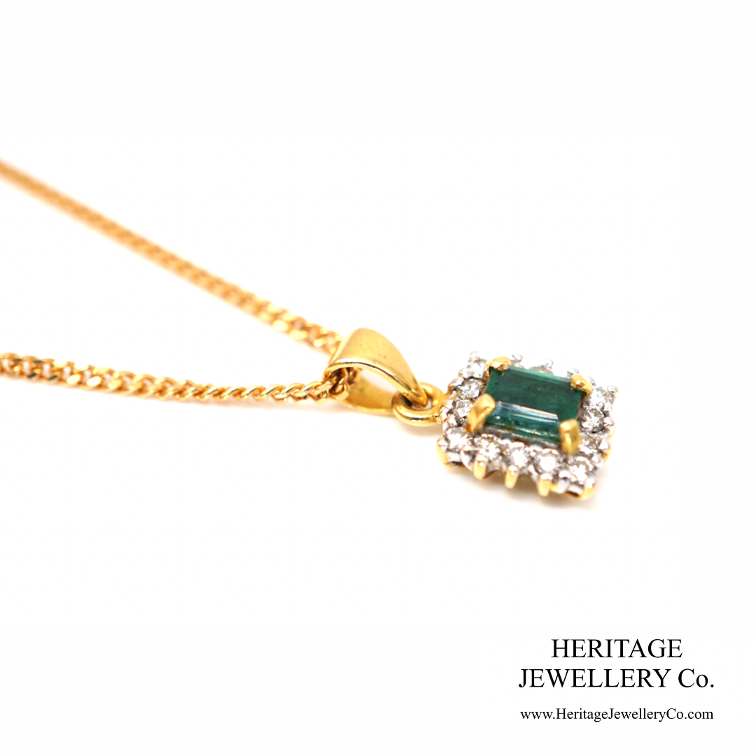 Emerald and Diamond Pendant Necklace (18ct gold)