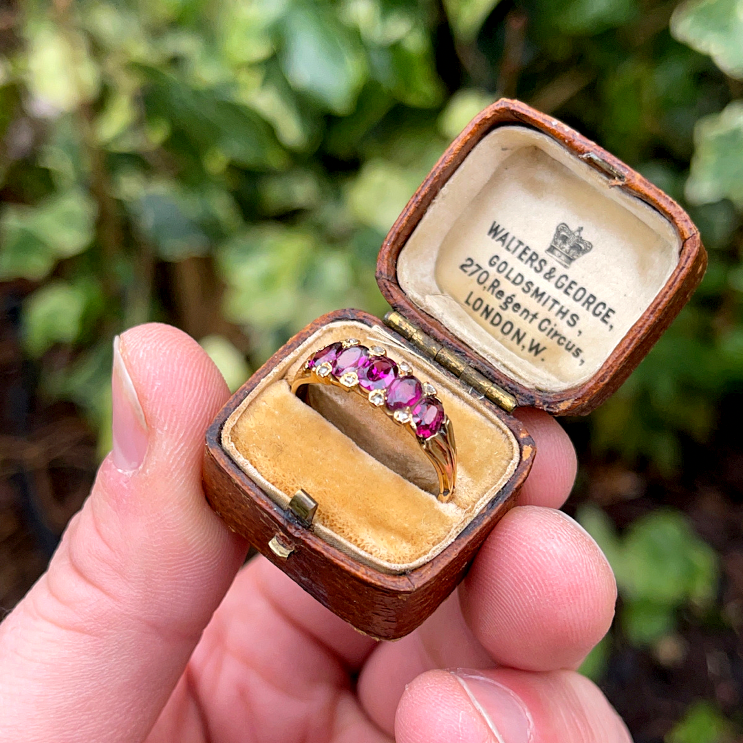 Antique Garnet and Diamond 5-Stone Ring (15ct; c.1860)