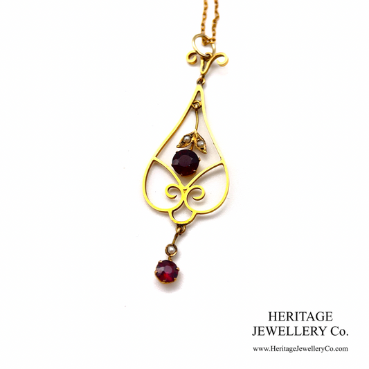 Edwardian Garnet Pendant & Chain (9ct)